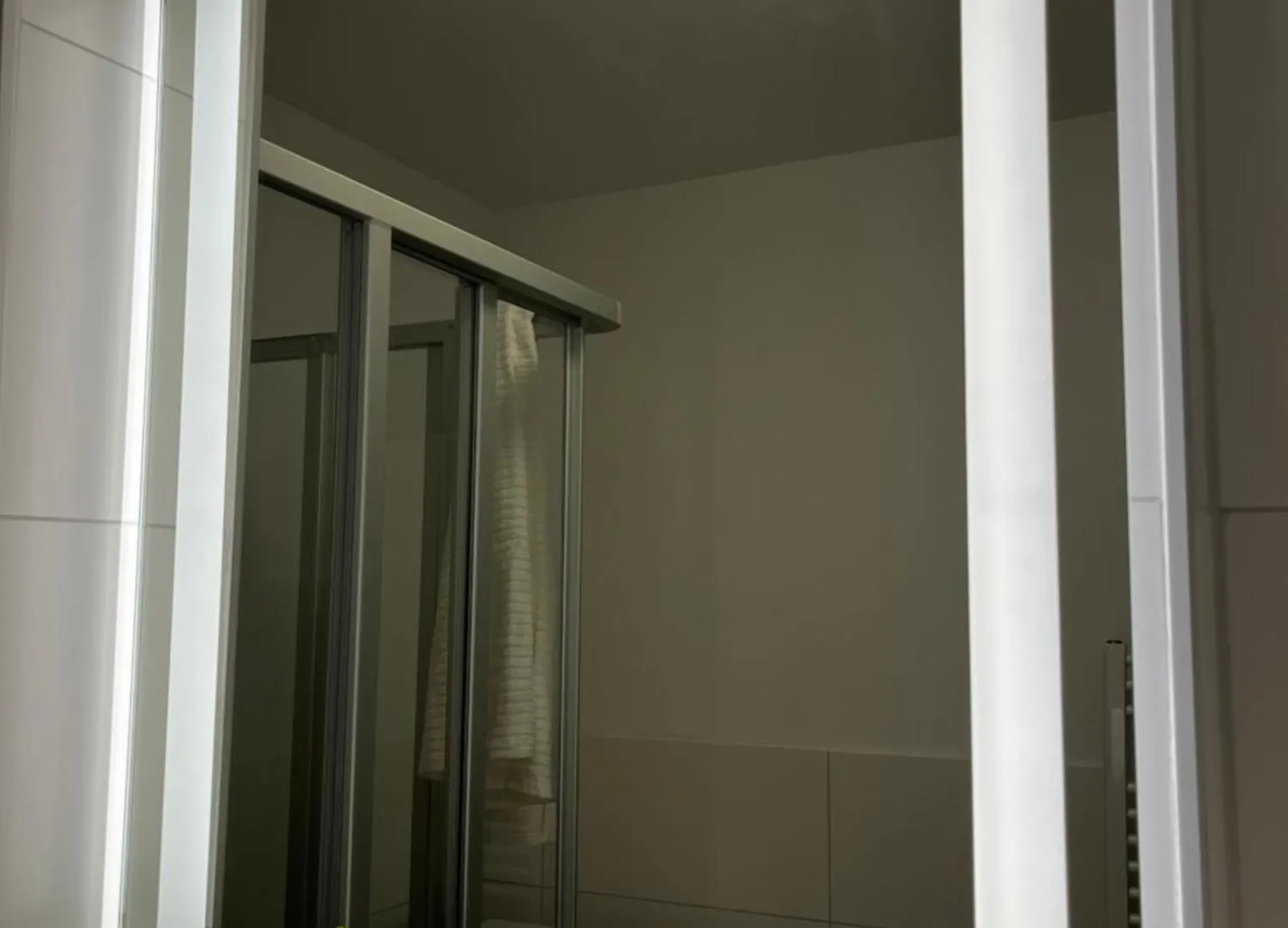 Modern Studio With Garden Near Isar River, Munich Lejlighed