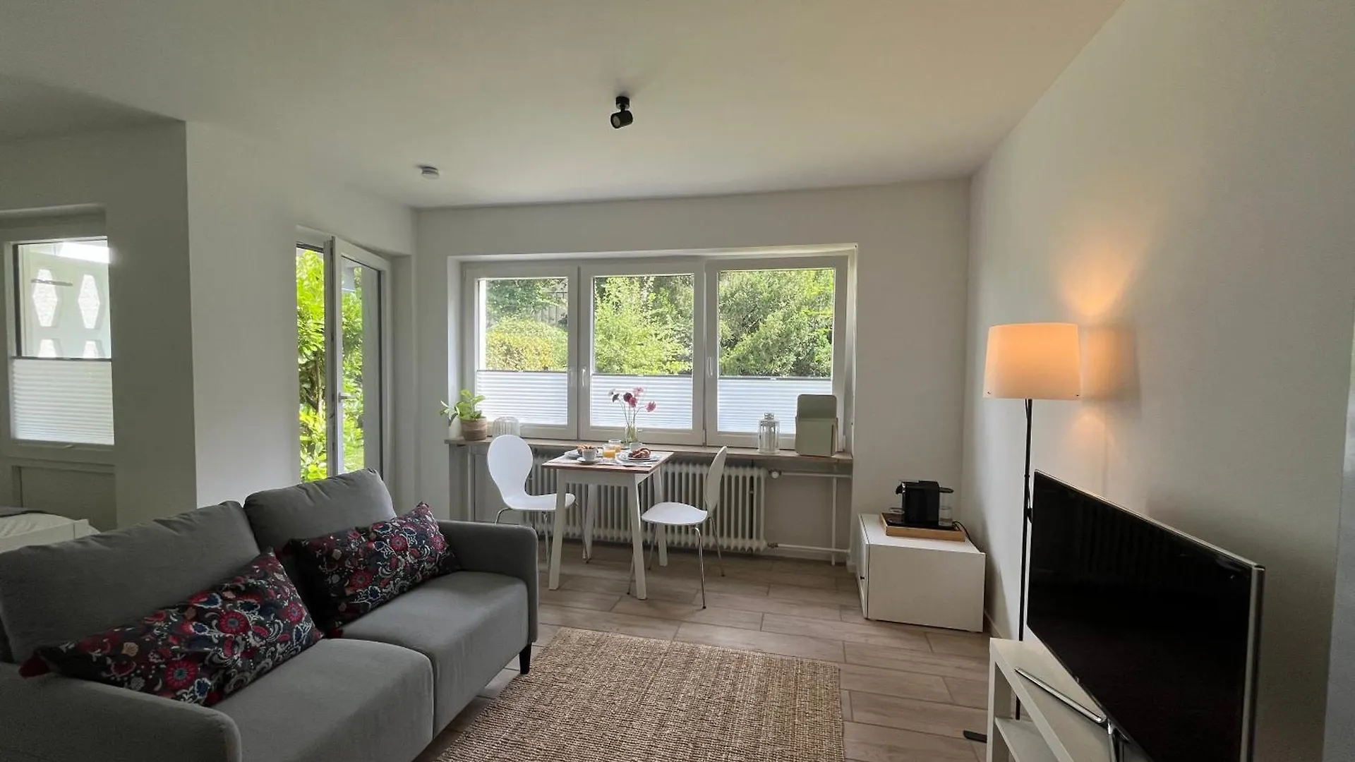 Modern Studio With Garden Near Isar River, Munich Lejlighed